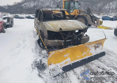 2003 Chevrolet Silverado 2500Hd Ls z USA, uszkodzony, nr VIN 1GCHK24U43E368873